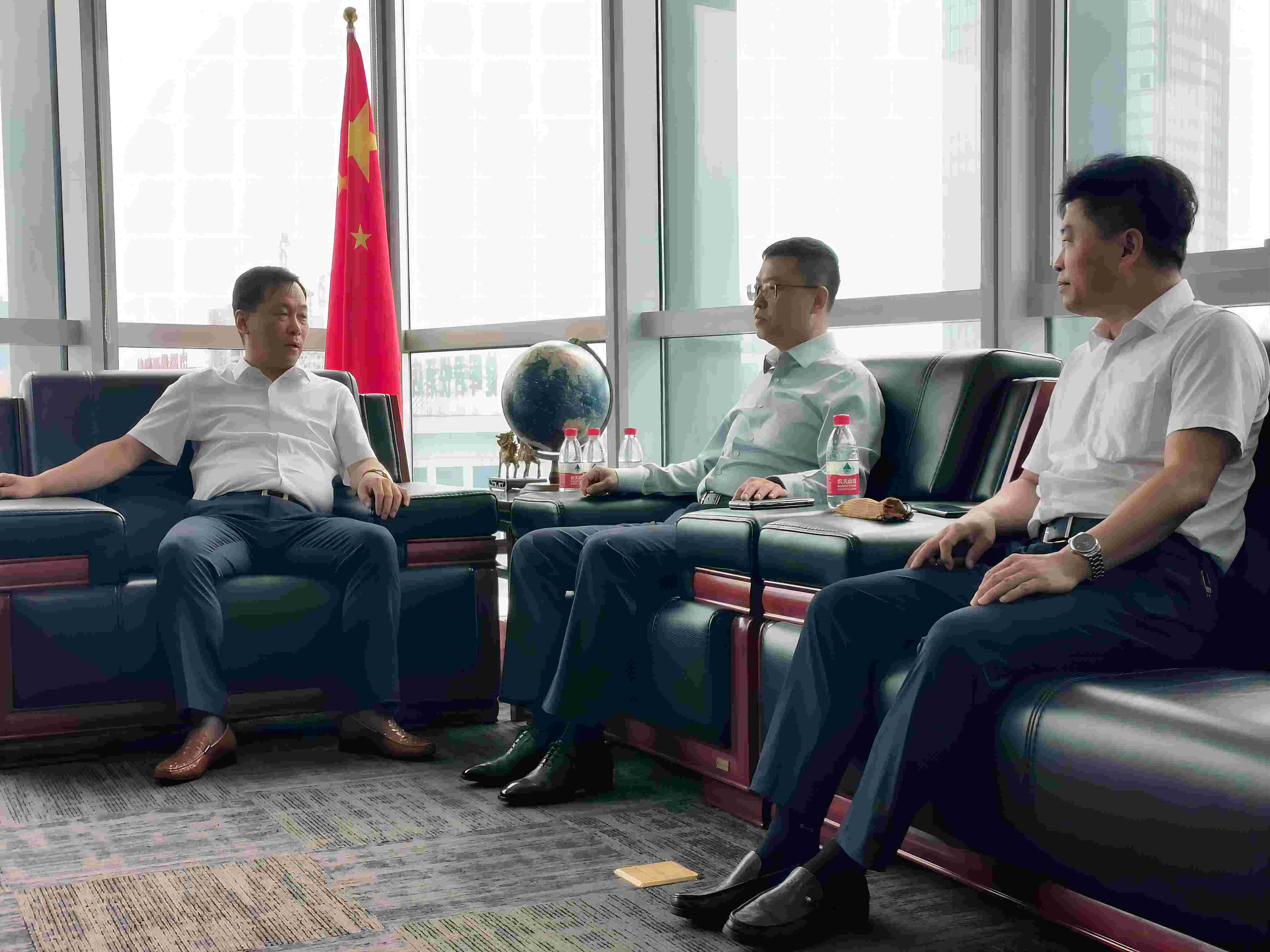 中英人寿辽宁分公司领导到访交流